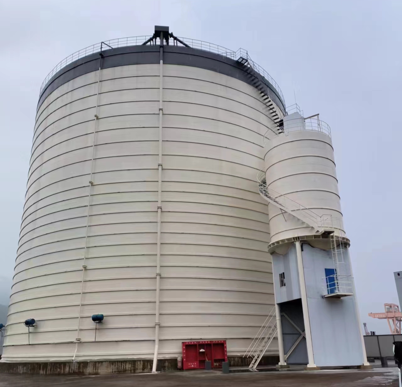 芦淞10万吨水泥钢板库